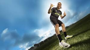 更是他们背 更是他们背